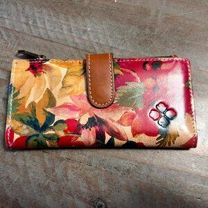 Patricia Nash Nazari Spring Multi Wallet - NWOT